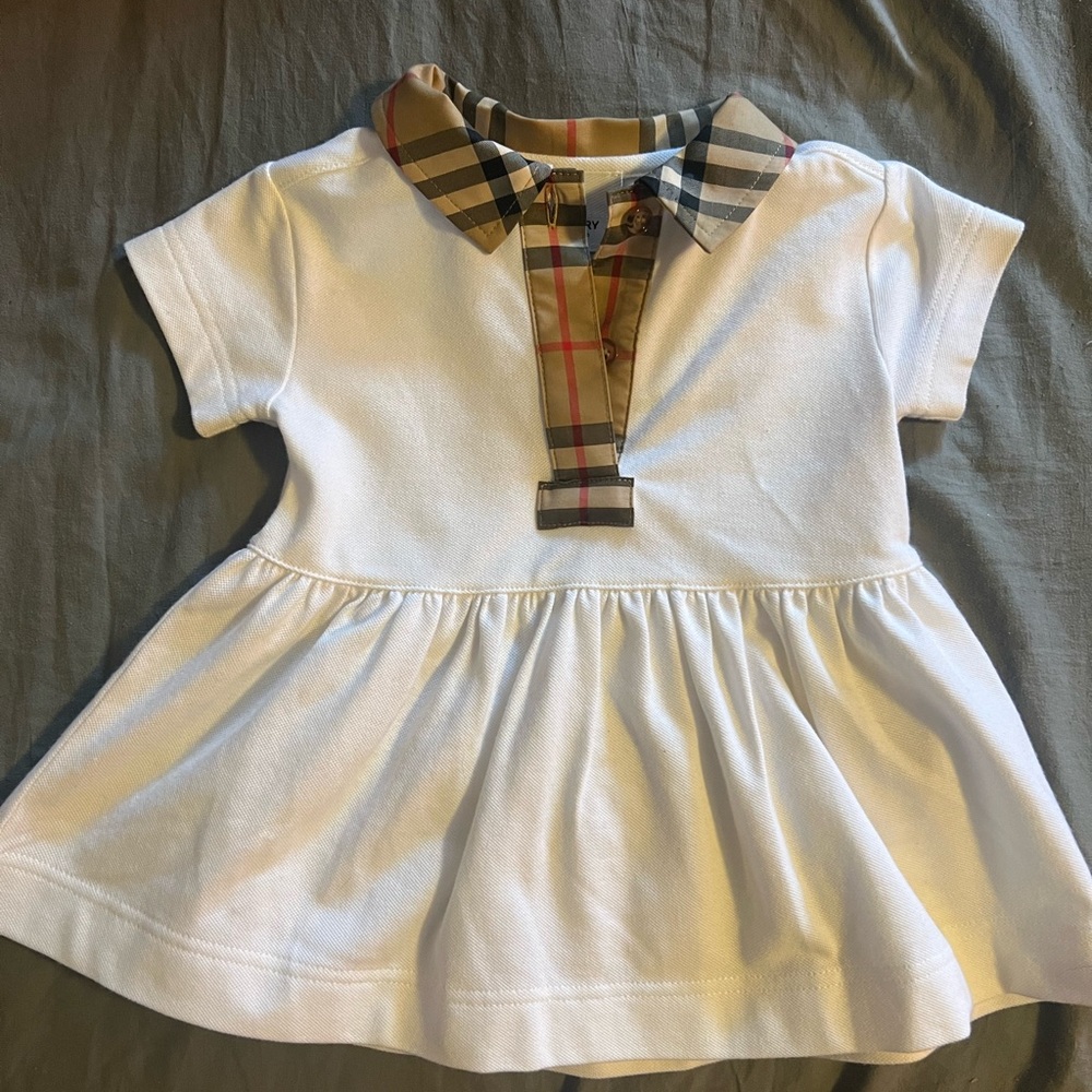 Burberry White Polo infant dress with bottom